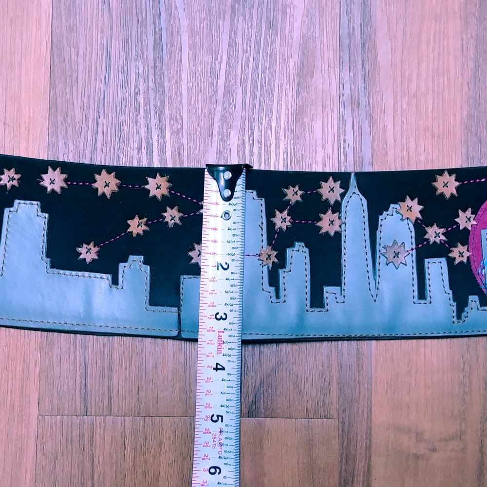 Suede leather belt cityscape stars dog moon NWT - Picture 6 of 8